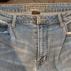 American Eagle Outfitters Light /Medium Blue relaxed straight 38x30